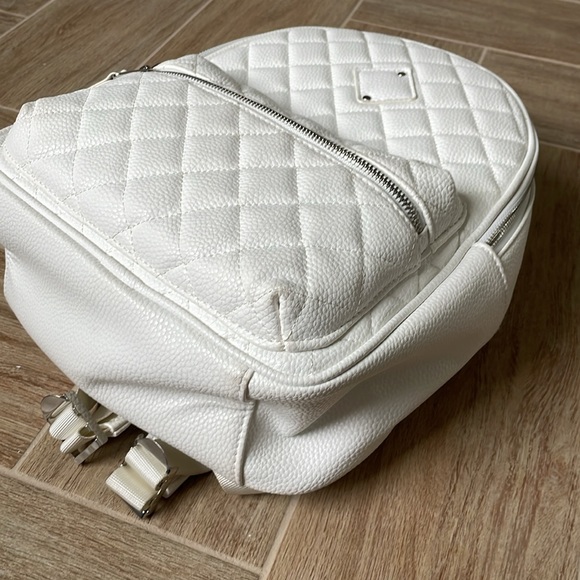 + CLAIRE’S + Quilted Faux Leather Backpack - Picture 7 of 15